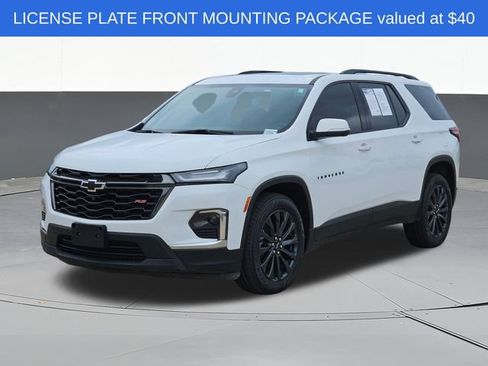 Used 2023 Chevrolet Traverse RS AWD/4WD image 3