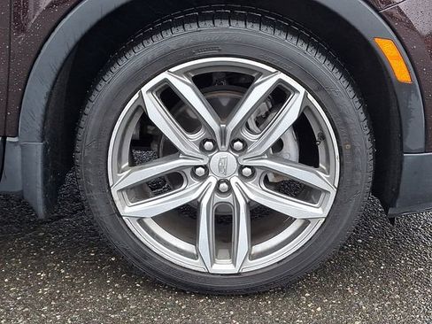 Used 2020 Cadillac XT4 Sport w/ Cold Weather Package image 9