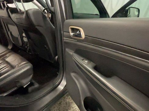 Used 2017 Jeep Grand Cherokee Limited AWD/4WD image 24