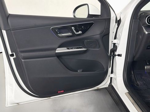 Certified 2025 Mercedes-Benz GLC 350e 4MATIC image 22