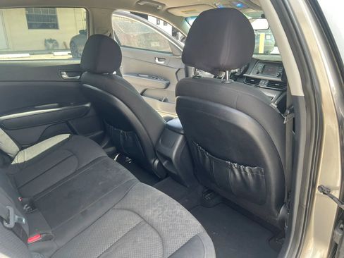 Used 2016 Kia Optima LX FWD image 23