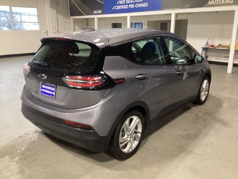 Used 2023 Chevrolet Bolt LT image 6