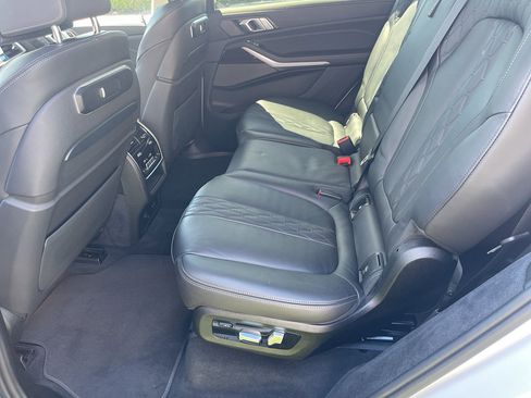 Used 2025 BMW X7 xDrive40i AWD/4WD image 31