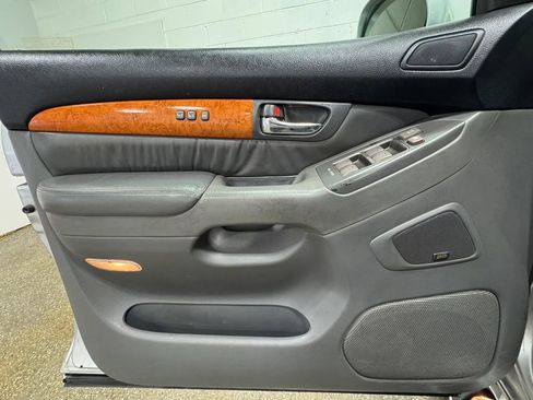 Used 2006 Lexus GX 470 image 9