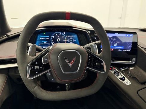 Used 2022 Chevrolet Corvette Stingray w/ Z51 Performance Package image 43