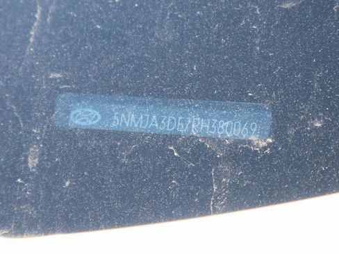 Used 2024 Hyundai Tucson SE image 25