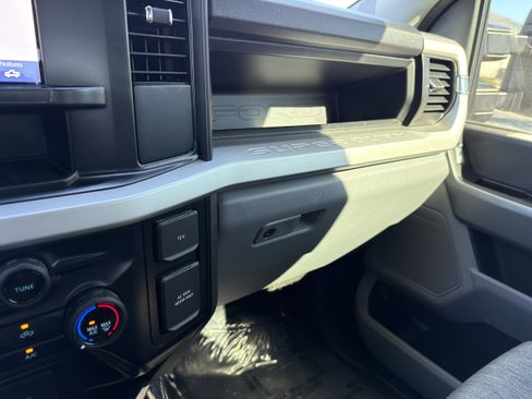 Used 2023 Ford F250 XL w/ STX Appearance Package image 43
