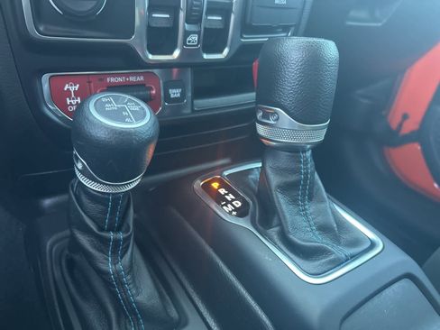 Used 2023 Jeep Wrangler Unlimited Rubicon 4xe w/ Steel Bumper Group image 44