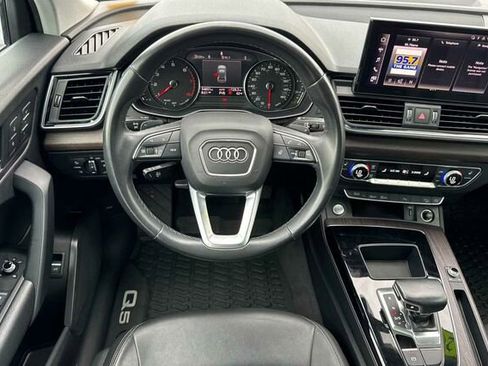 Used 2021 Audi Q5 2.0T Premium w/ Convenience Package image 11