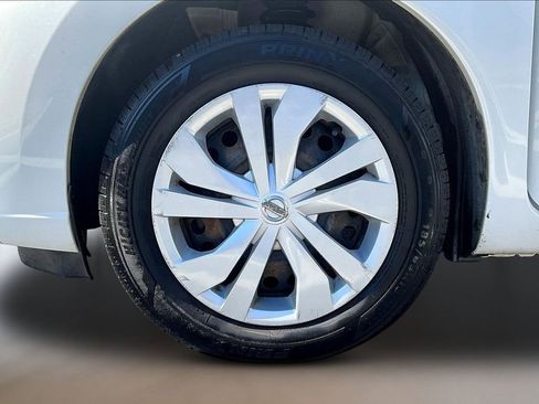 Used 2017 Nissan Versa Note SV FWD image 32
