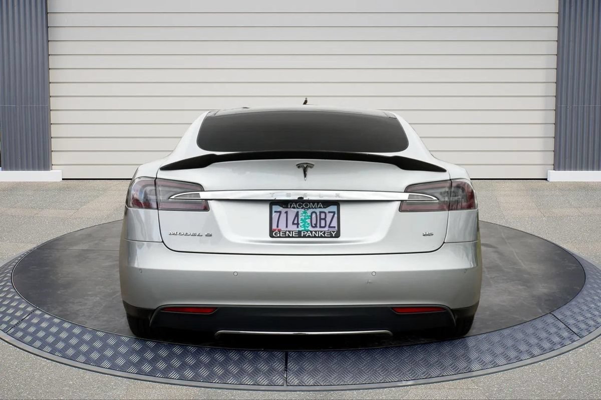 Used 2013 Tesla Model S RWD image 6