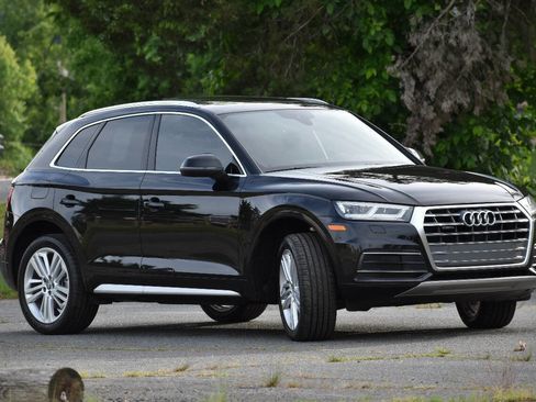 Used 2018 Audi Q5 2.0T Premium Plus w/ Premium Plus Package image 4
