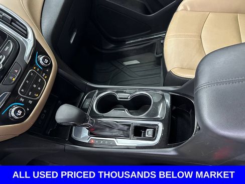 Used 2023 Chevrolet Equinox Premier FWD image 32
