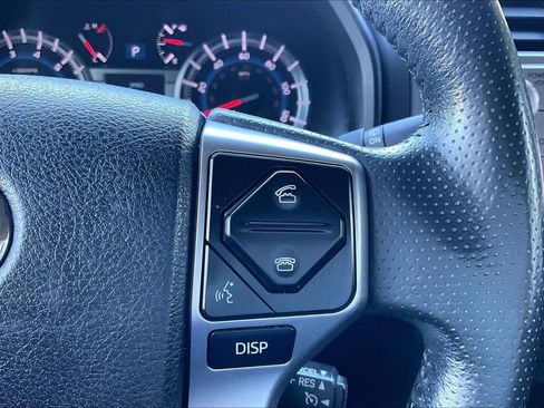 Used 2016 Toyota 4Runner SR5 AWD/4WD image 11
