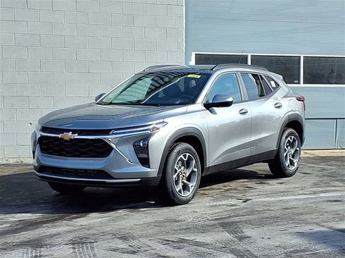 New 2026 Chevrolet Trax LT image 1