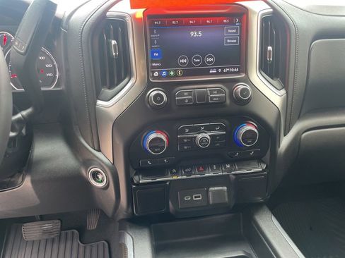 Used 2019 Chevrolet Silverado 1500 RST RWD image 45