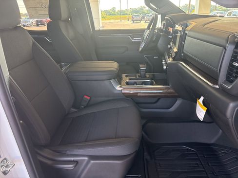 New 2026 GMC Sierra 1500 Elevation w/ Preferred Package image 9