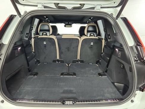 New 2026 Volvo XC90 T8 Plus w/ Protection Package Premier AWD/4WD image 43