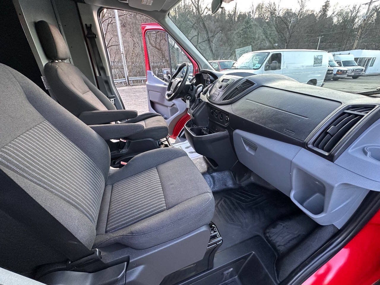Used 2015 Ford Transit 250 148 Medium Roof RWD image 10