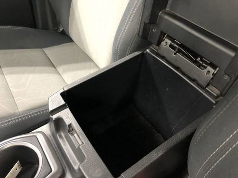 Used 2022 Toyota Tacoma TRD Sport image 26