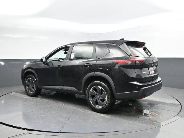 Used 2025 Nissan Rogue SV AWD/4WD image 8