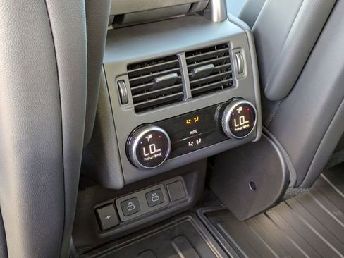 New 2026 Land Rover Discovery S image 13