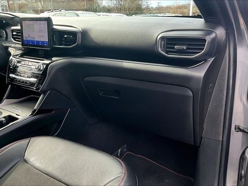 Used 2022 Ford Explorer ST-Line image 14