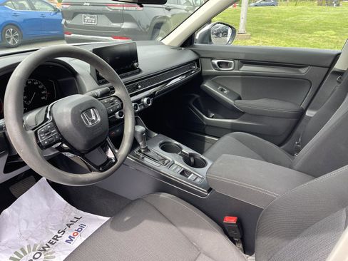 Used 2023 Honda Civic LX image 4