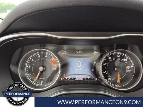 Used 2019 Jeep Cherokee Limited w/ Technology Group AWD/4WD image 17