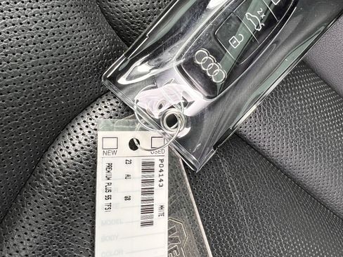 Used 2023 Audi Q8 Premium Plus image 38