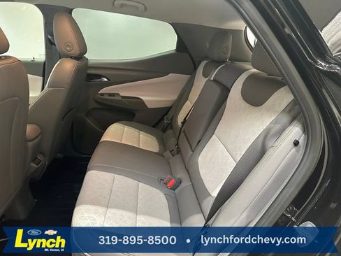 Used 2023 Chevrolet Bolt EUV Premier FWD image 18