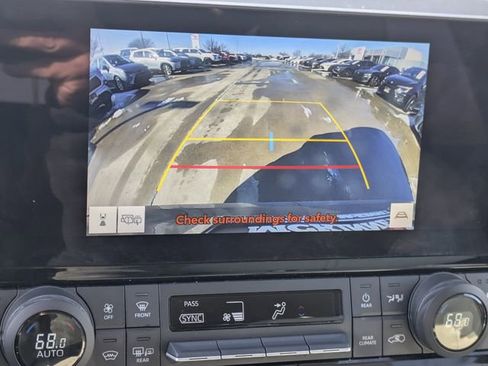 Used 2024 Toyota Grand Highlander XLE image 18