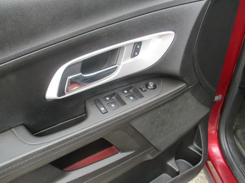 Used 2017 Chevrolet Equinox LT w/ Convenience Package image 21