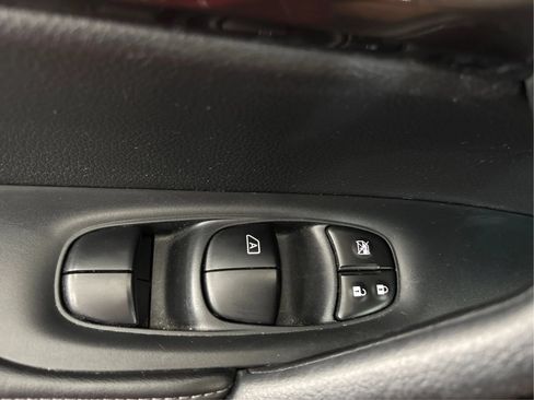 Used 2020 Nissan Rogue SV w/ Premium Package AWD/4WD image 40