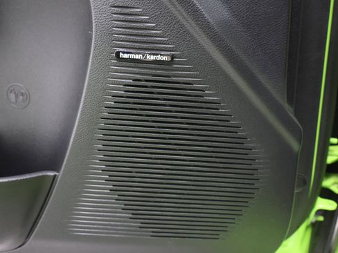 Used 2015 Dodge Challenger SRT Hellcat image 38