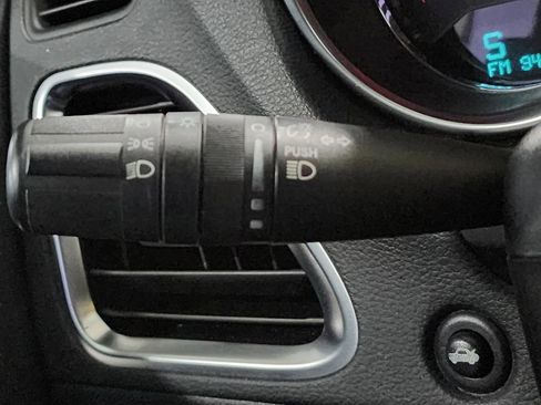 Used 2012 Dodge Avenger SXT w/ Cold Weather Group image 14