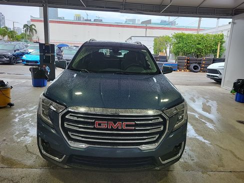 Used 2024 GMC Terrain SLT w/ LPO, Floor Liner Package image 4