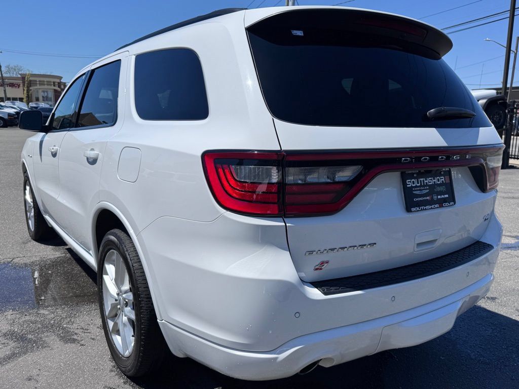 Certified 2025 Dodge Durango R/T AWD/4WD image 6