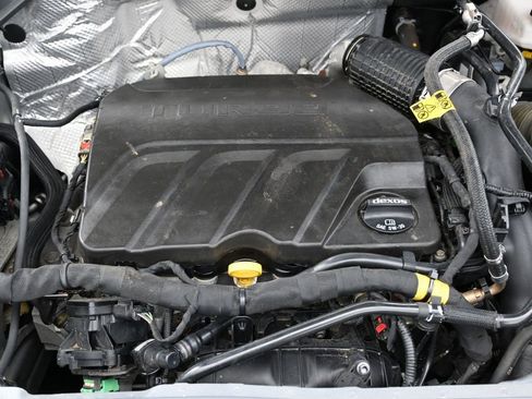 Used 2024 Chevrolet Trax LS w/ Driver Confidence Package image 36