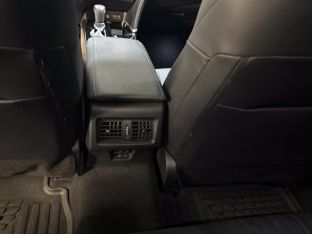 Used 2025 Toyota Camry XSE AWD/4WD image 17