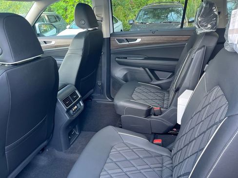 New 2026 Volkswagen Atlas SEL Premium R-Line image 17