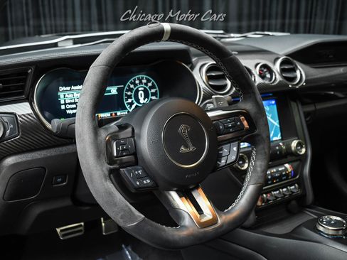 Used 2021 Ford Mustang Shelby GT500 w/ Technology Package RWD image 9
