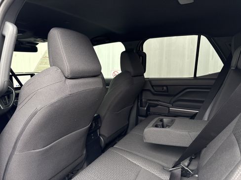 Used 2025 Toyota 4Runner SR5 image 27