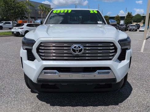 Certified 2024 Toyota Tacoma Limited w/ Limited Package (LT) AWD/4WD image 9