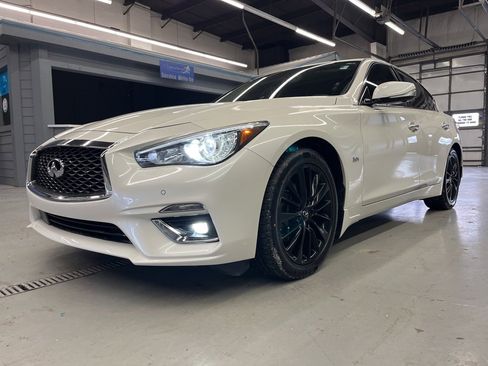 Used 2020 INFINITI Q50 Luxe w/ Essential Package (3.0T Luxe) image 3