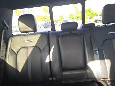 Used 2020 Ford F150 Platinum w/ Equipment Group 701A Luxury AWD/4WD image 17