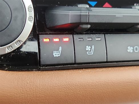 Used 2023 Toyota Tundra 1794 Edition image 25