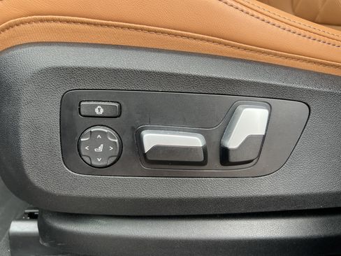 Used 2024 BMW X5 xDrive40i w/ Premium Package AWD/4WD image 36