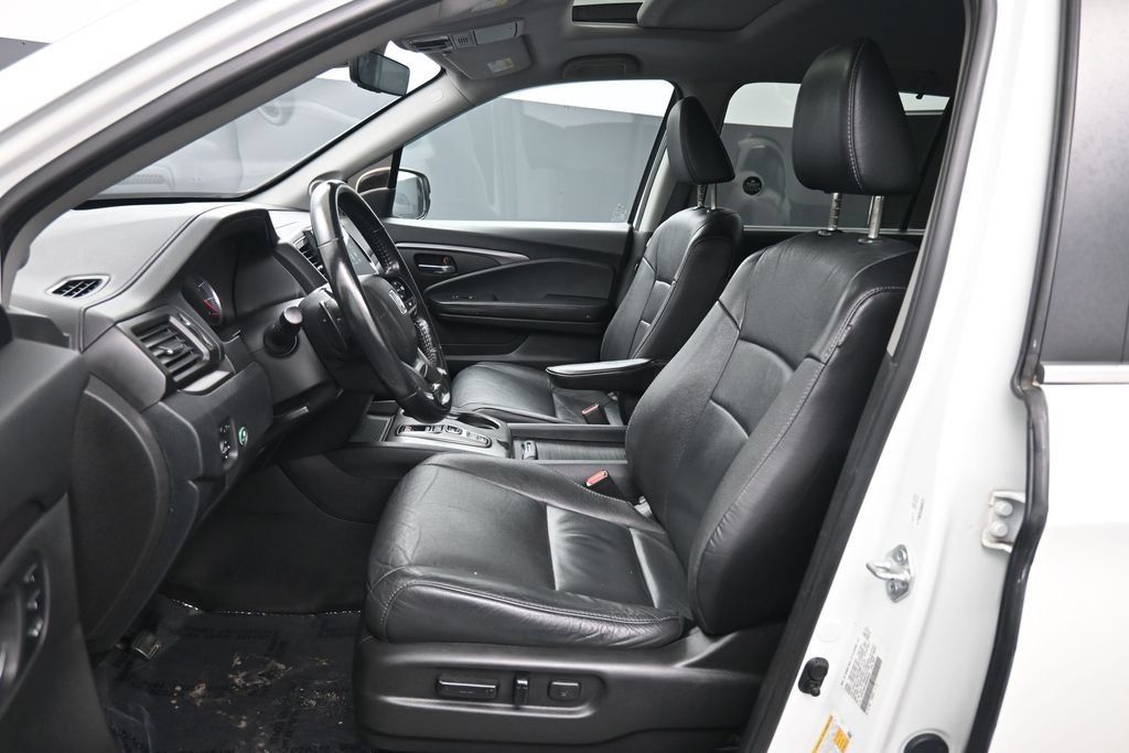 Certified 2021 Honda Pilot Special Edition image 19