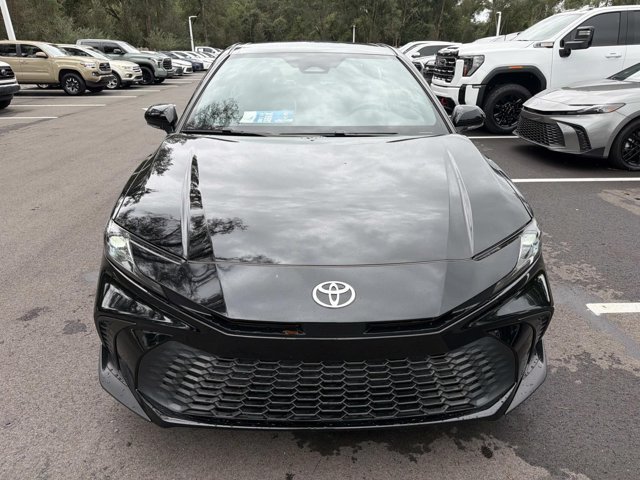 Certified 2025 Toyota Camry SE FWD image 6